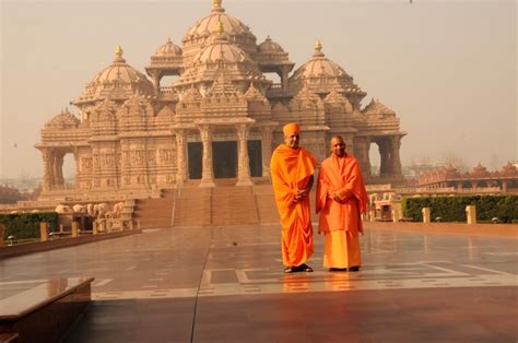 Yogi Adityanath at Akshardham temple