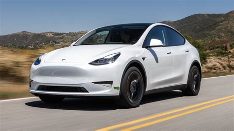 2023 Tesla Model Y Long Range First Test: Damn, It’s Good