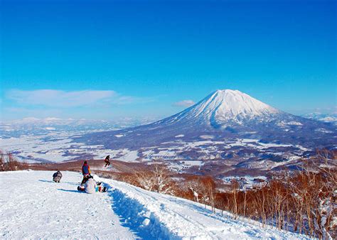 10 Reasons Why A Japan Ski Trip Is Asia's Best-Kept Secret! | LIVE JAPAN travel guide