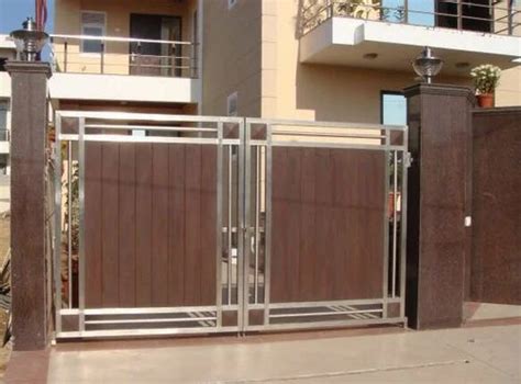 Steel Wooden Gate at Rs 1150 /square feet | स्टील गेट - Decor & Design, Greater Noida | ID ...