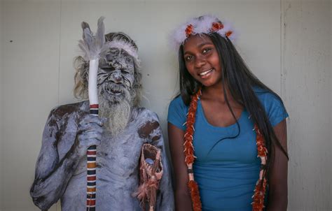 A grandfather's dream come true: proud Aboriginal elder dances with granddaughter at graduation ...