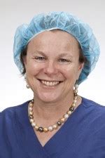 Dr Fiona Wood (Plastic and Reconstructive Surgeon) - Healthpages.wiki