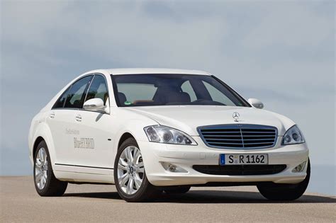 2009 Mercedes S 400 BlueHYBRID | Top Speed