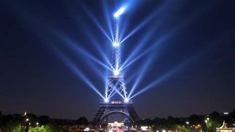 Happy 130th birthday, Eiffel Tower! Laser show highlights Iron Lady | CTV News