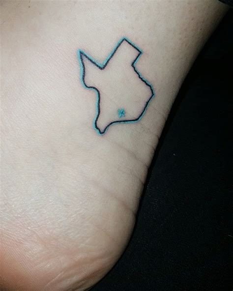 Texas outline tattoo. | Tatuajes