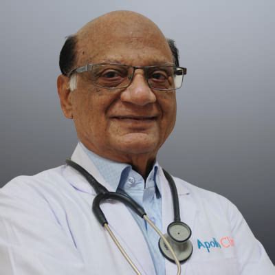 Dr Nageshwar Rao Kasumarti | Pulmonologist in Hyderabad - Apollo ...