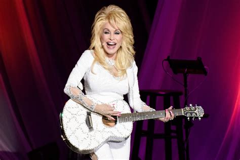 Dolly Parton Doesn't Wear Real Diamonds for the Most Heartwarming Dolly ...