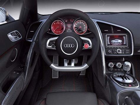 Autos Review: Audi R8 interior Specs