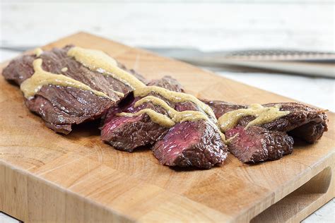 Bavette steak with mustard sauce | Ohmydish