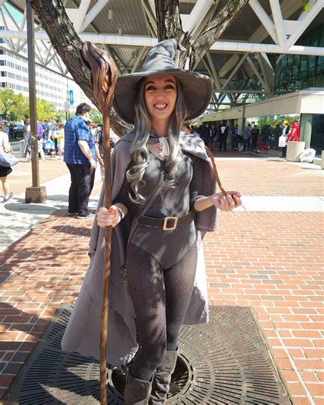 Female Gandalf cosplay made/worn by me! (Staff and pipe handmade with worbla and foam) : r/lotr