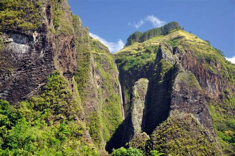 Cascade de Vaipo ou d'Hahuii, vallée de Hakaui - Tahiti Heritage