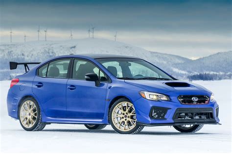 Driving the 2018 Subaru WRX STI Type RA on an F1 Race Circuit Carved Into a Frozen Lake ...