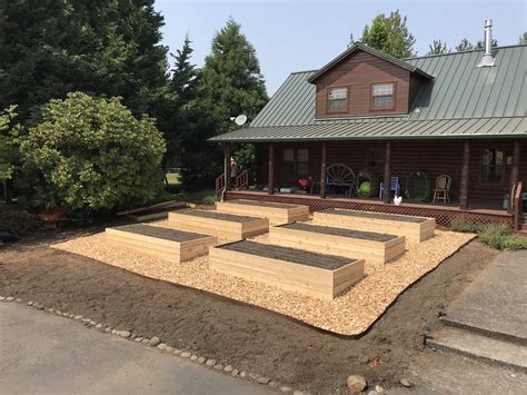 Woodchip Mulch — Portland Edible Gardens: Raised Garden Beds, Edible Landscaping, and Vegetable ...