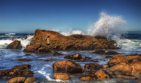 Sea wave splashing on brown rock during daytime HD wallpaper | Wallpaper Flare