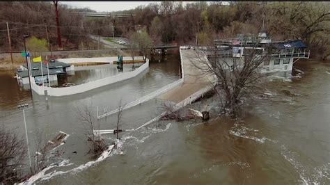 Pool & Yacht Club in Lilydale prepares for Mississippi flooding | kare11.com