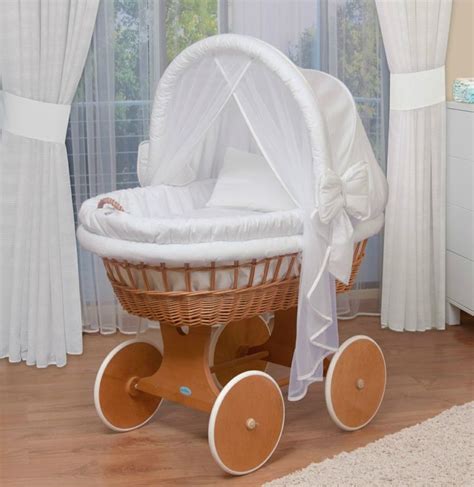 cuna pequeña con ruedas Toy Wagon, Complete Bedding Set, Baby Dolls, Doll Crib, Diy Zimmer, Baby ...