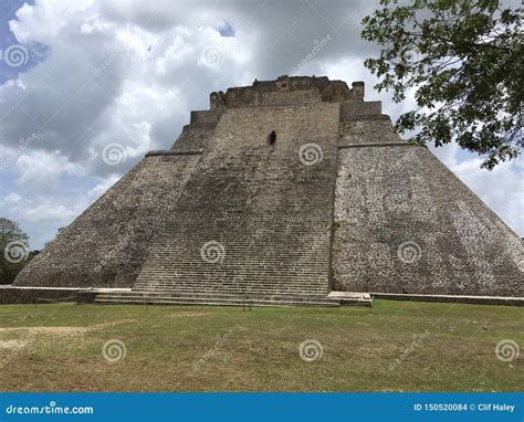 Uxmal Mayan Ruins Pyramid of the Magician Stock Photo - Image of mexican, ancient: 150520084