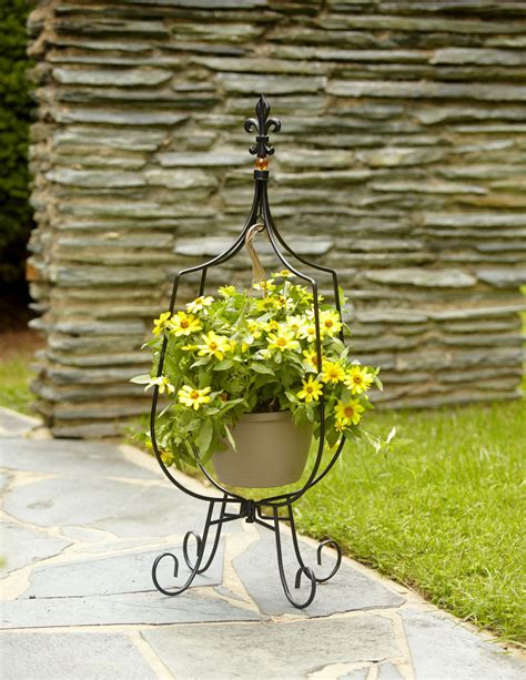 Garden Oasis Hanging Basket Plant Stand