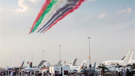 Dubai Airshow - Highlights Day 2 | Euronews