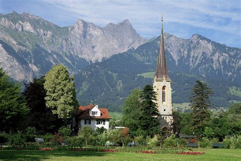 10 Magical Alpine Villages to Visit Before The Rest of the World Catches On | Brit + Co Bad ...