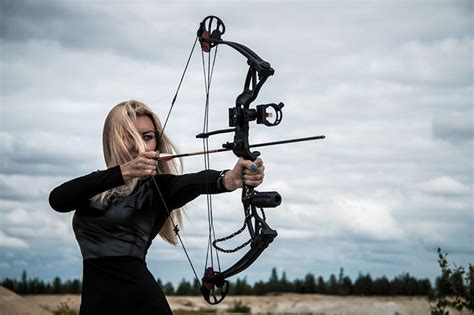 Best Bow Stabilizer 2023 – Reviews & Buyer’s Guide (Mar. 2023)