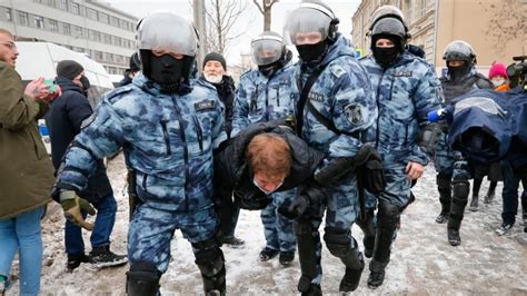 Thousands arrested across Russia at protests supporting jailed Kremlin ...