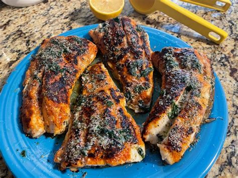 [Homemade] Blackened Red Drum with Garlic Herb Butter : food in 2021 | Herb butter, Drum fish ...