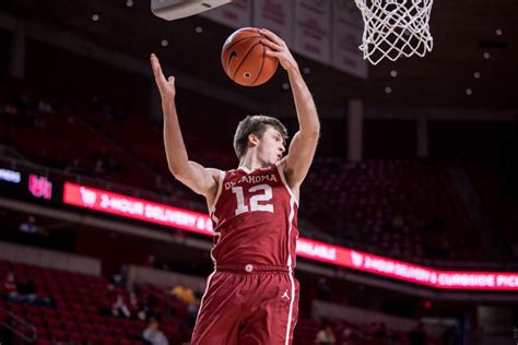 Oklahoma's Austin Reaves will enter NBA Draft - Sports Illustrated ...