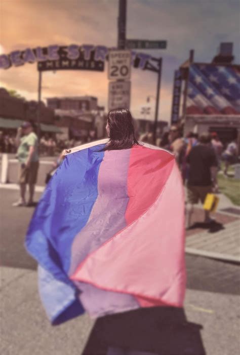 my first pride 🏳️‍🌈💖 : r/bisexual