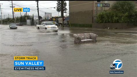 VIDEO: Heavy rain triggers street flooding, hourslong freeway closure in Sun Valley - ABC7 Los ...