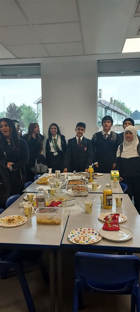 Hatch End High School on Twitter: "Last week, HEHS EAL dept organised an end of term lunch ...