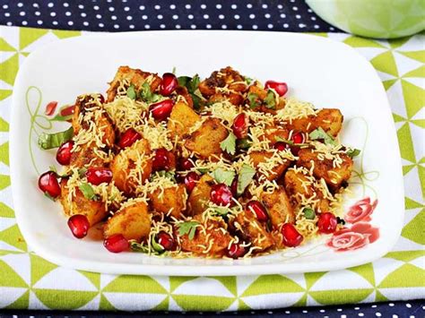 Aloo Chaat Recipe: Now Enjoy The Delicious Home-Made Aloo Chaat