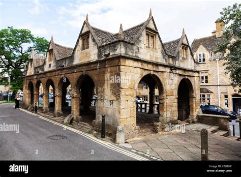 Chipping Campden Market Hall village Cotswolds Cotswold UK England ...