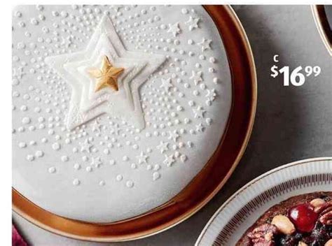 Iced Christmas Cake 900g offer at ALDI