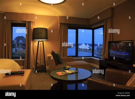 Four seasons sydney hotel room hi-res stock photography and images - Alamy