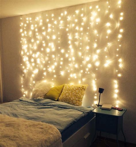 Fairy Lights Good Night #habitacionmatrimonio (With images) | Fairy lights decor bedroom, Wall ...