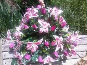 Memorial Day Flowers - Tombstone Saddle - Headstone Cemetery Flowers (Lexington) for Sale in ...