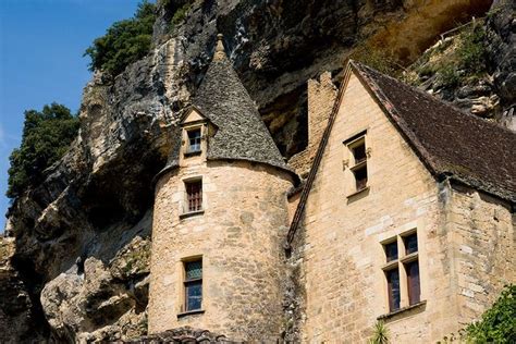 La Roque-Gageac, Dordogne, Aquitaine | Dordogne, French architecture ...