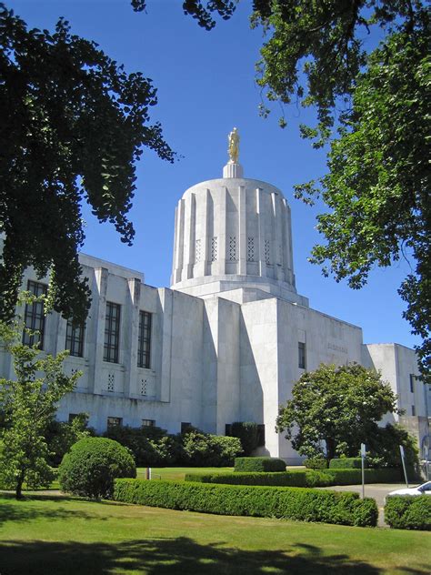 Oregon State Capitol in Salem | This capitol building featur… | Flickr