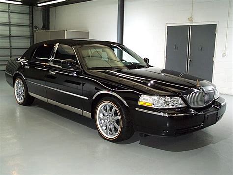 2006 Lincoln Town Car - Overview - CarGurus