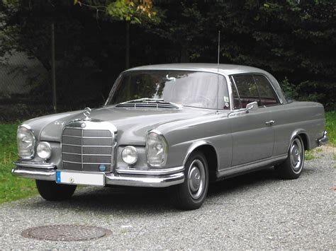 Bestand:Mercedes SE Coupé.jpg - Wikipedia