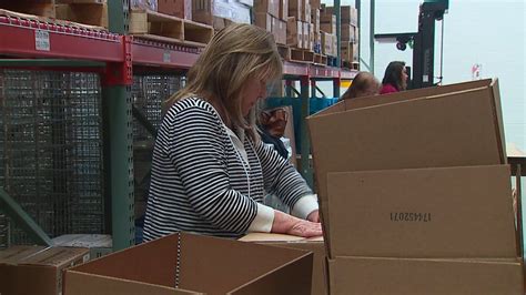 How the Puyallup School District continues to keep thousands of kids fed | FOX 13 Seattle