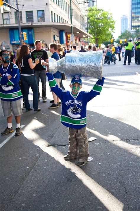 Photos from The Vancouver Canucks 2011 Stanley Cup Riot | Cameron Brown - Blog