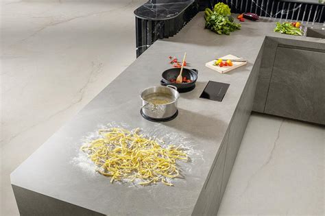 Invisible induction cooktop: the latest kitchen countertop trend