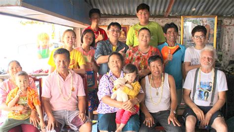 Sakon Nakhon - Live: Traditional Thai Family Songkran merit making