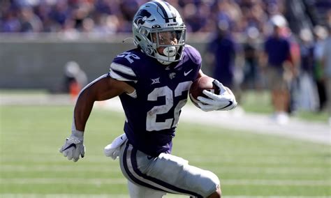 Kansas State RB Deuce Vaughn declares for 2023 NFL…