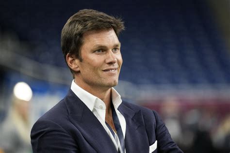 Tom Brady Has Heartfelt Message For NFL Fans Before Broadcasting Debut ...