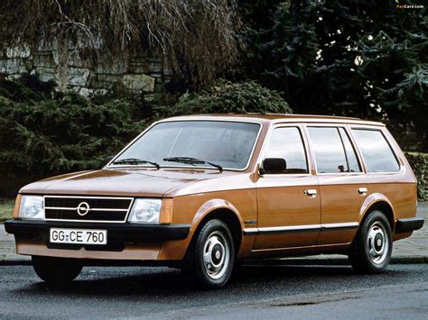 Pictures of Opel Kadett Caravan 5-door (D) 1979–84 (1600x1200)