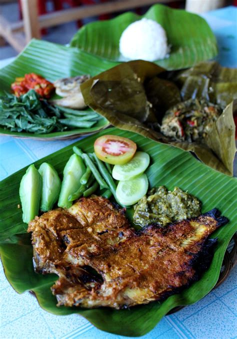 Ikan Bakar Bang Themmy – Ikan Bakar Saos Padang | THE GASTRONOMY AFICIONADO