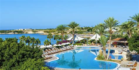 Coral Beach Hotel & Resort 5* - Paphos - Up to -70% | Voyage Privé